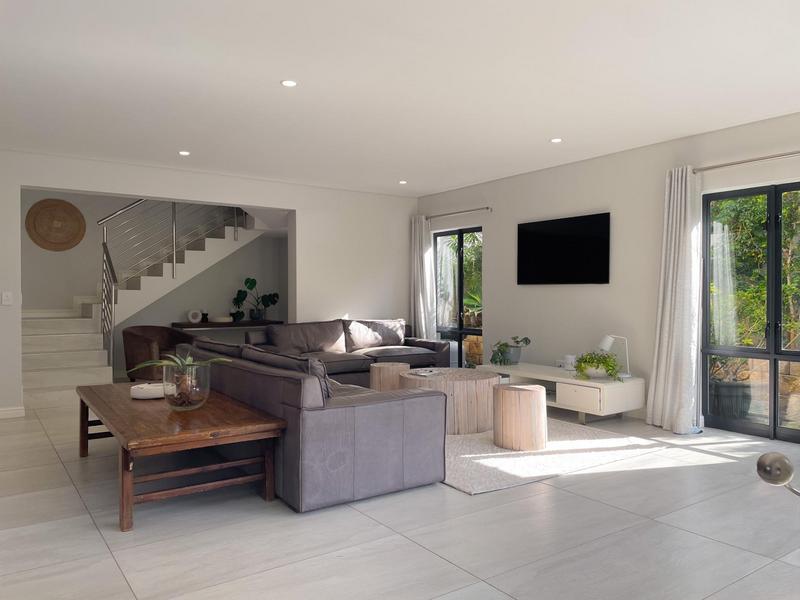To Let 3 Bedroom Property for Rent in Hout Bay Western Cape